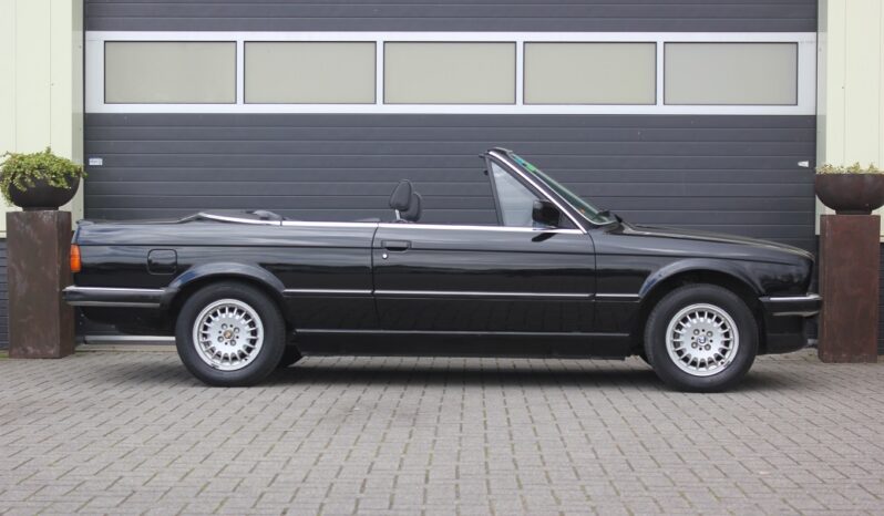 BMW 3-Serie Cabrio 320i E30 vol